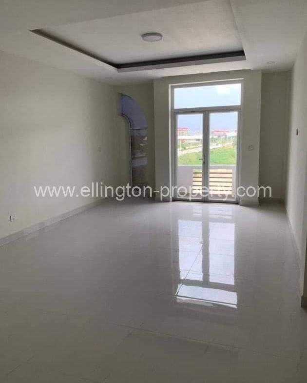 5 Bedrooms Borey For Rent In Chroy Chongvar - Ellington Property