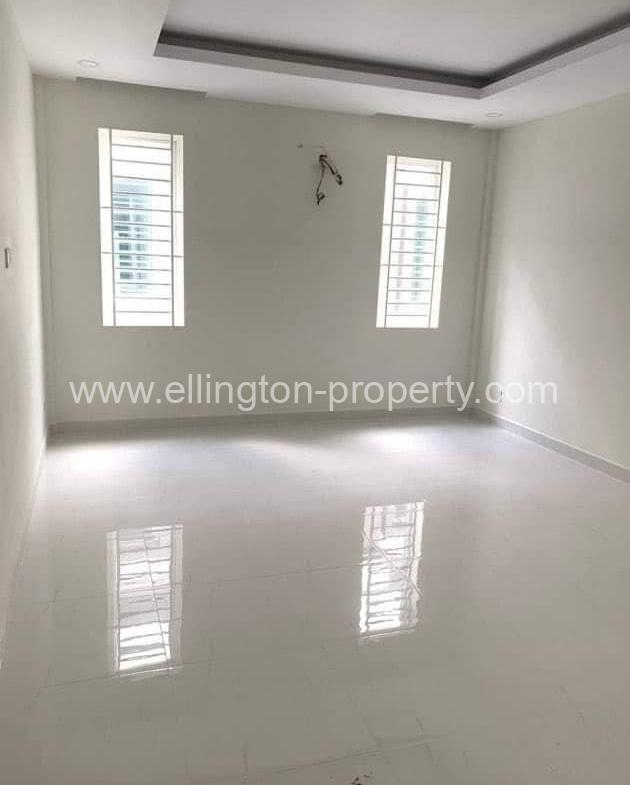 5 Bedrooms Borey For Rent In Chroy Chongvar - Ellington Property