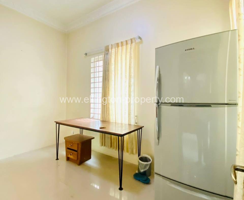 5 Bedrooms Villa Available For Rent Location In Tonle Bassac Id S2055 - Ellington Property