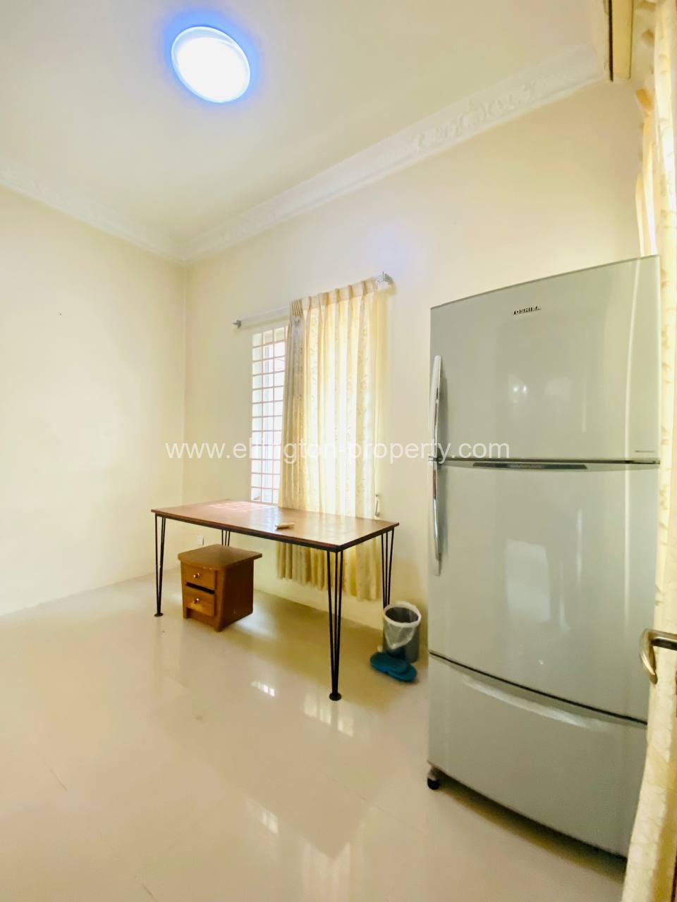 5 Bedrooms Villa Available For Rent Location In Tonle Bassac Id S2055 - Ellington Property