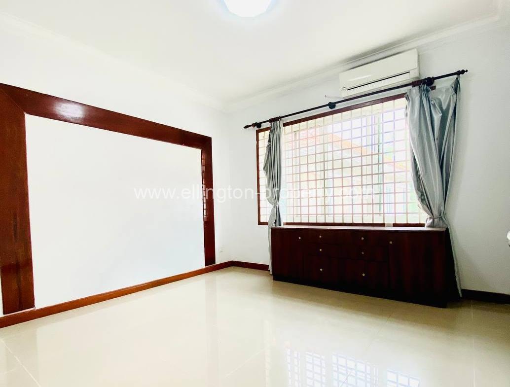 5 Bedrooms Villa Available For Rent Location In Tonle Bassac Id S2055 - Ellington Property