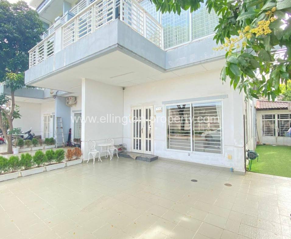 Link Villa Available For Rent And Viewing Location In Aeon2 Id S2076 - Ellington Property