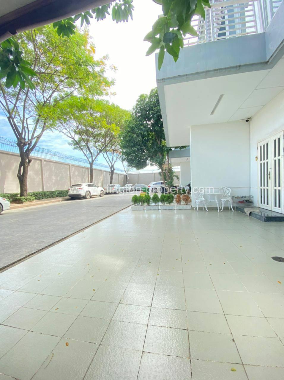 Link Villa Available For Rent And Viewing Location In Aeon2 Id S2076 - Ellington Property