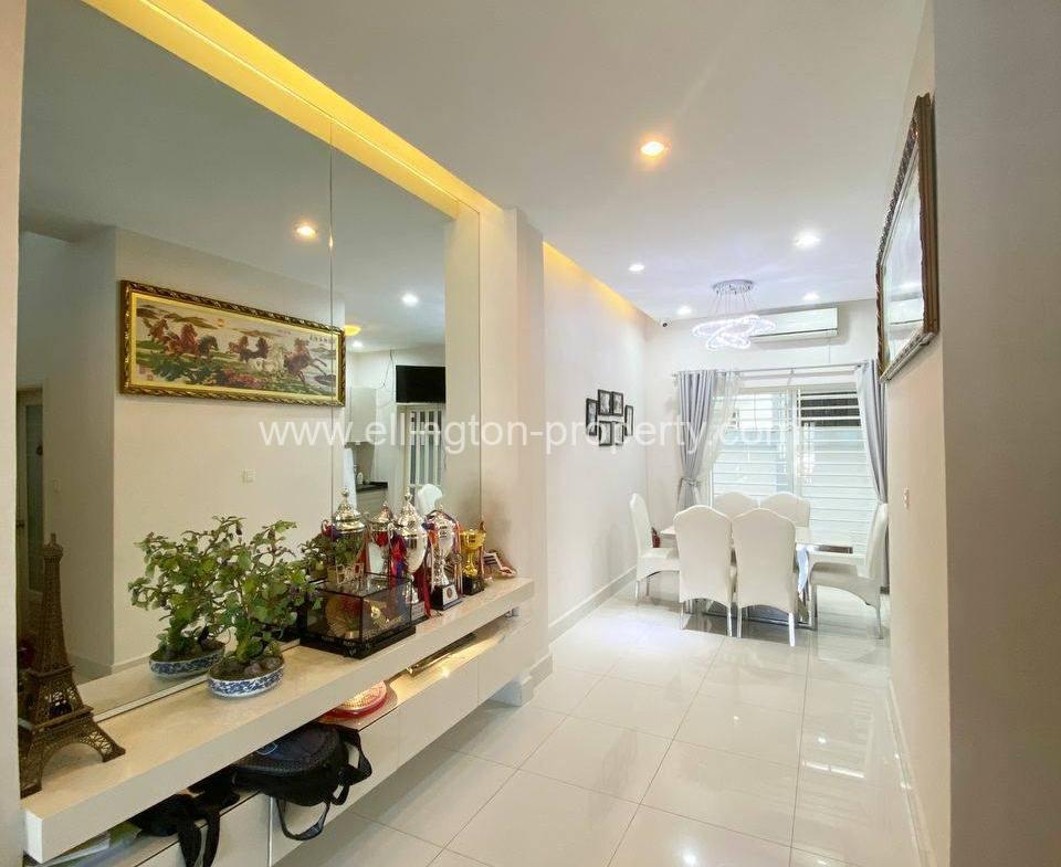 Link Villa Available For Rent And Viewing Location In Aeon2 Id S2076 - Ellington Property