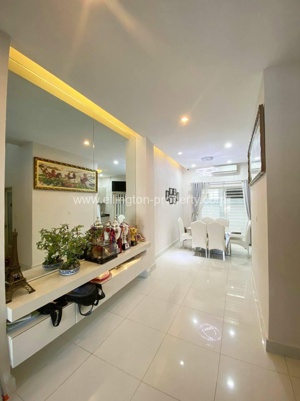 Link Villa Available For Rent And Viewing Location In Aeon2 Id S2076 - Ellington Property