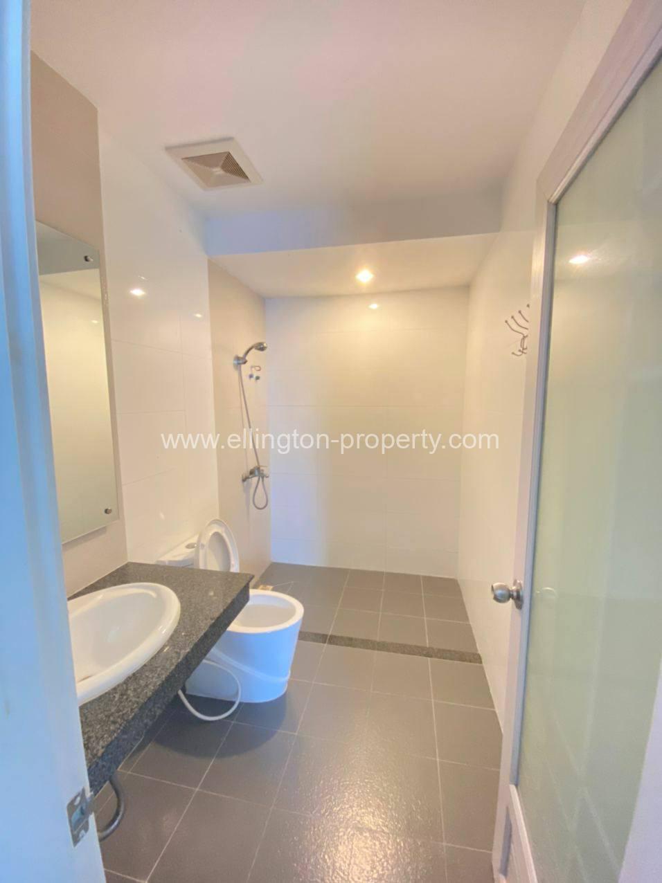 Link Villa Available For Rent And Viewing Location In Aeon2 Id S2076 - Ellington Property