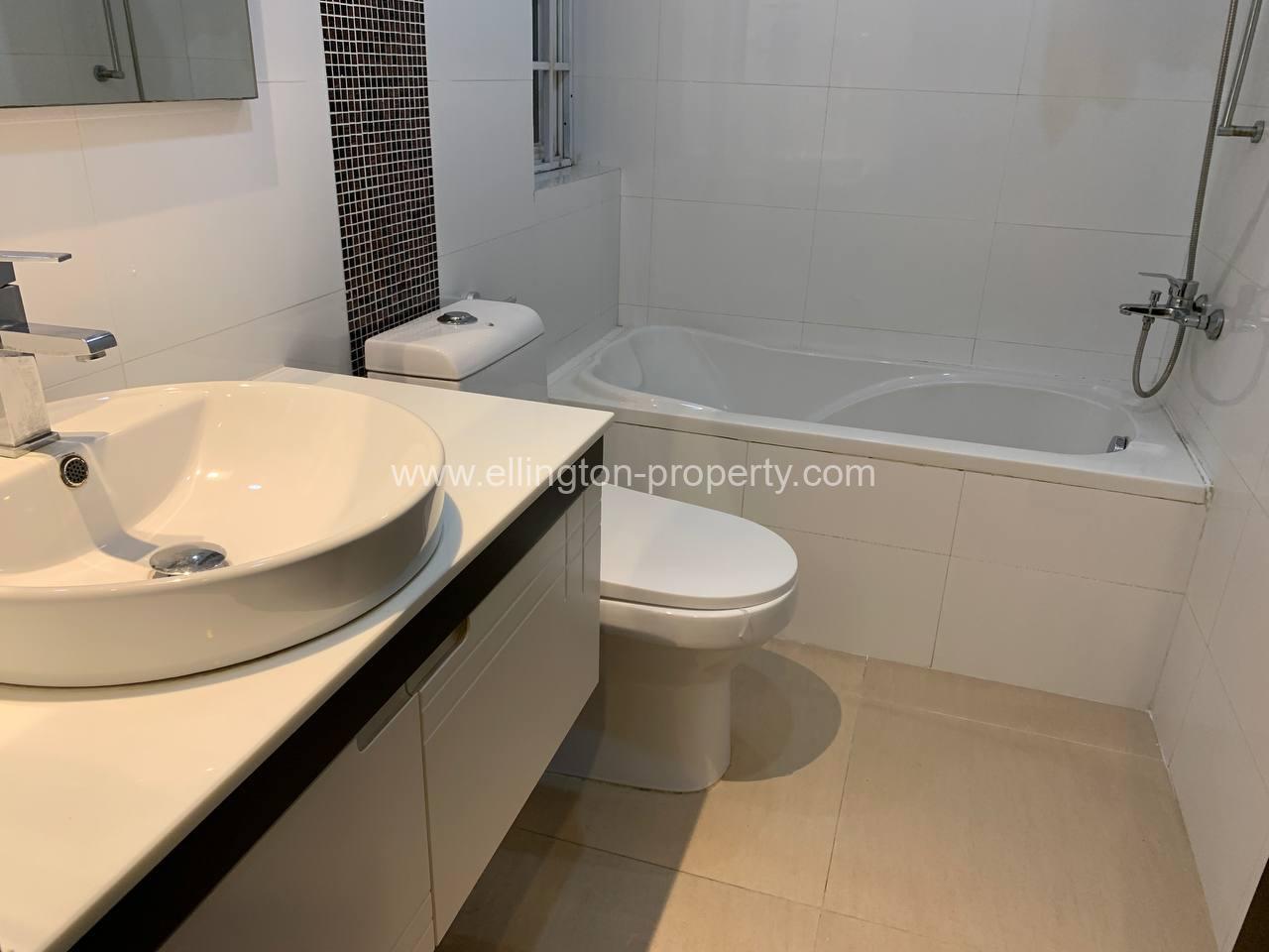 3 Bedrooms Apartment Available For Viewing Location In Tonle Bassac Id S176 - Ellington Property