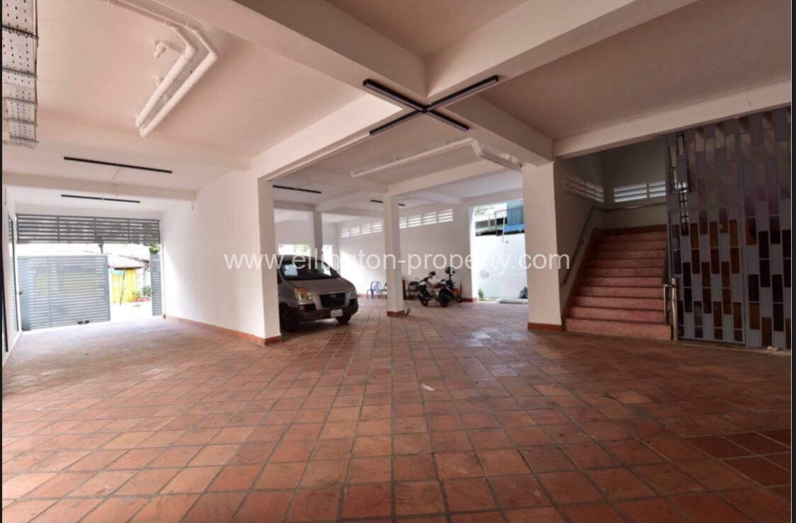 28 Room Building For Rent In Toul Tom Puong Id S146 - Ellington Property