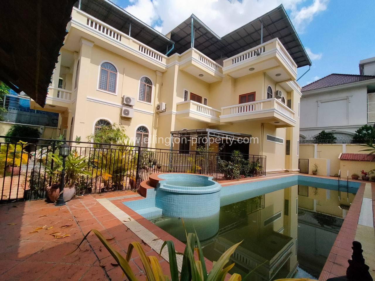 5 Bedroom Villa For Rent At Tk S11118 - Ellington Property