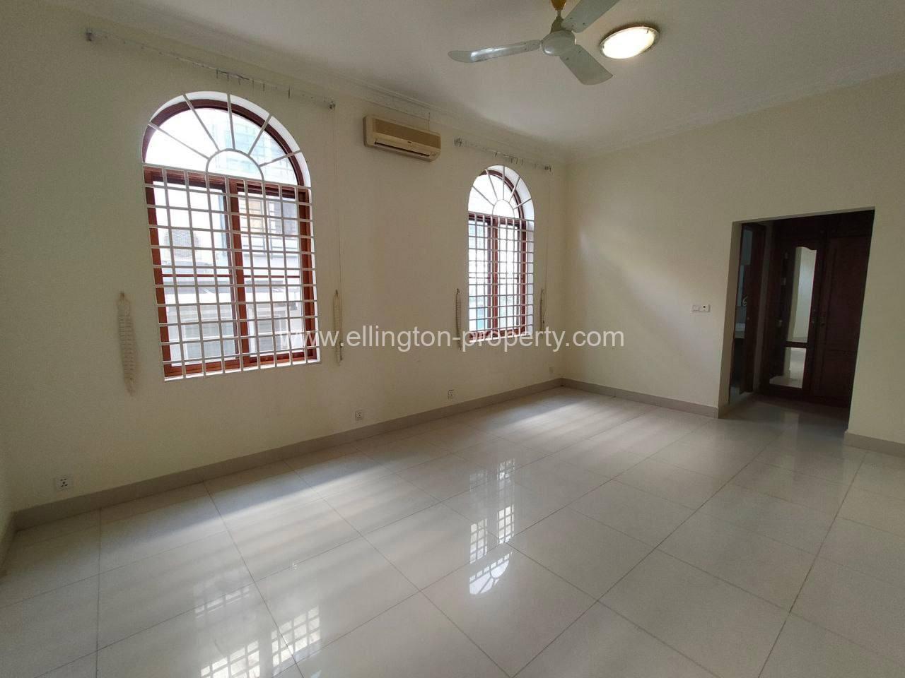 5 Bedroom Villa For Rent At Tk S11118 - Ellington Property