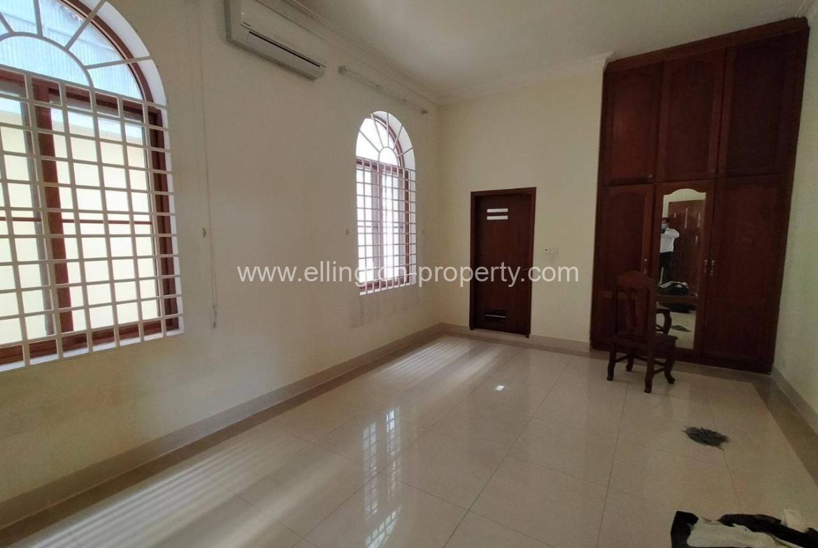 5 Bedroom Villa For Rent At Tk S11118 - Ellington Property