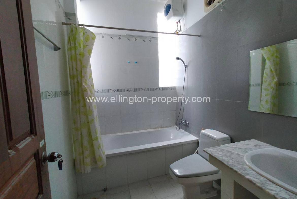 5 Bedroom Villa For Rent At Tk S11118 - Ellington Property