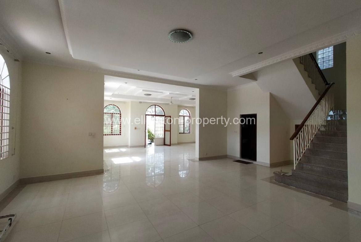 5 Bedroom Villa For Rent At Tk S11118 - Ellington Property