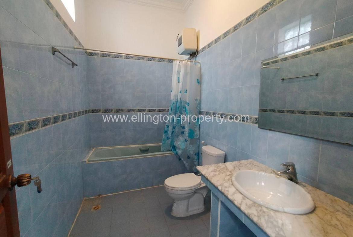 5 Bedroom Villa For Rent At Tk S11118 - Ellington Property