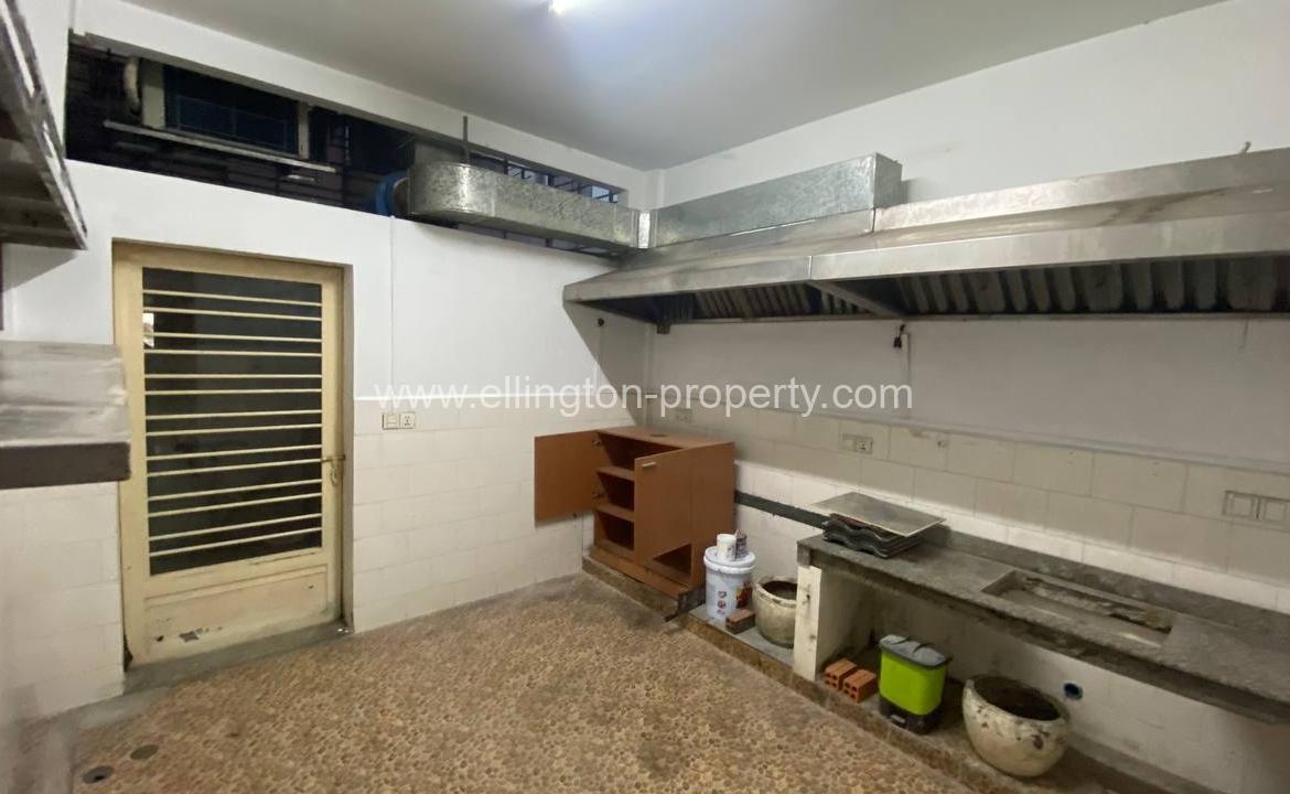 Shop For Rent At River Side Id S134 - Ellington Property