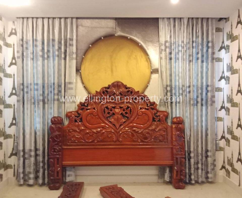 4 Bedrooms Villa Available For Viewing Located At Aeon2 - Ellington Property