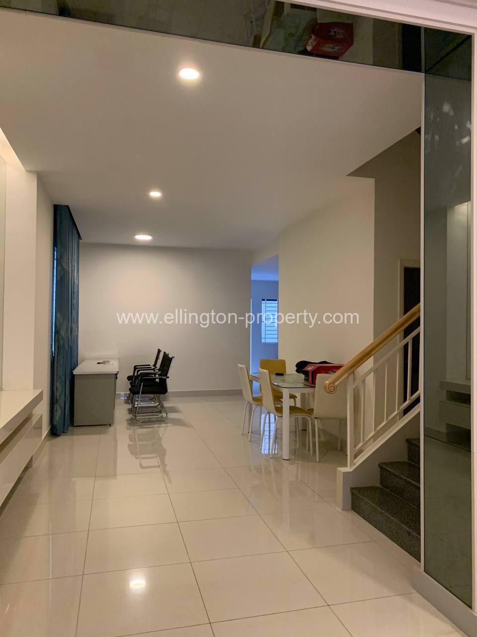 4bedrooms Villa In Street 60m/ Hun Sen Blvd - Ellington Property