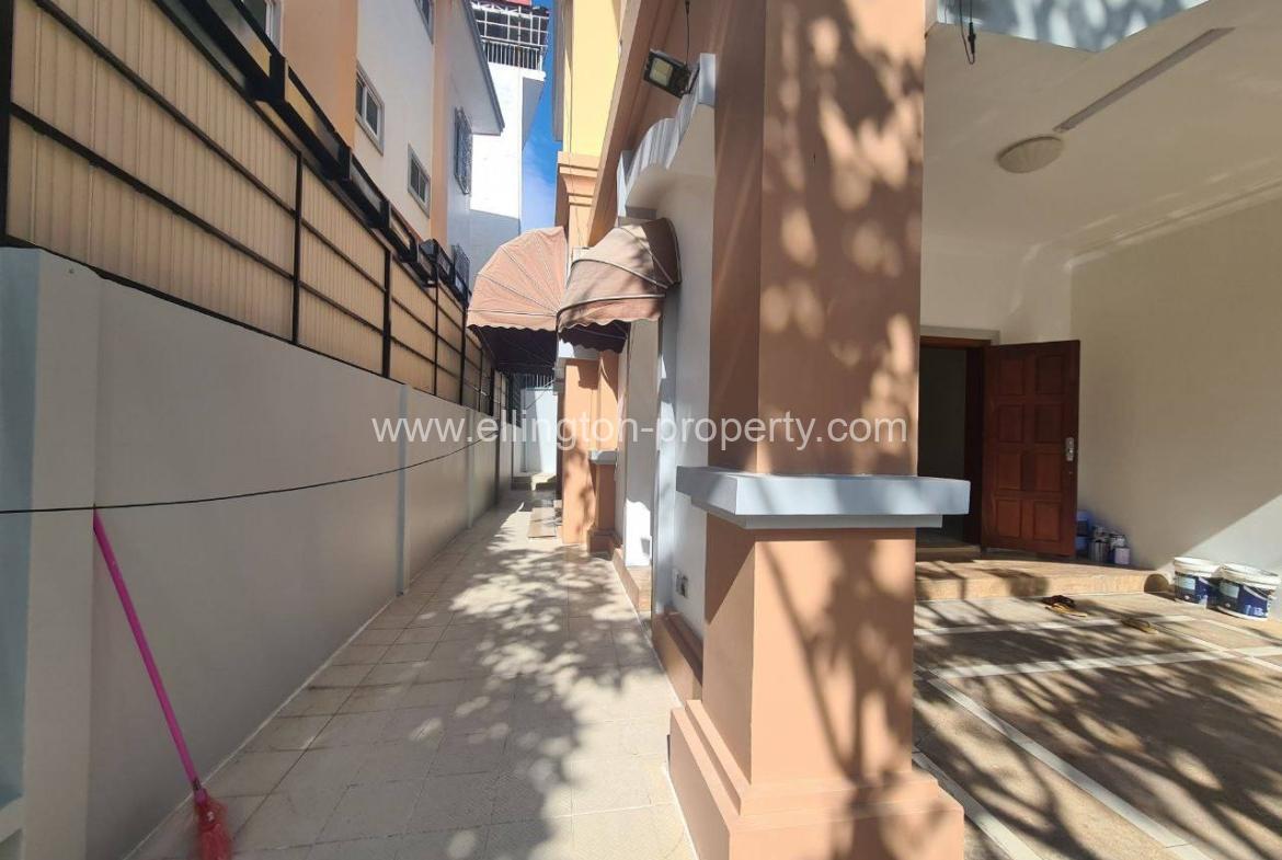 4 Bedroom Shophouse Available For Rent In Tonle Bassac Id S168 - Ellington Property