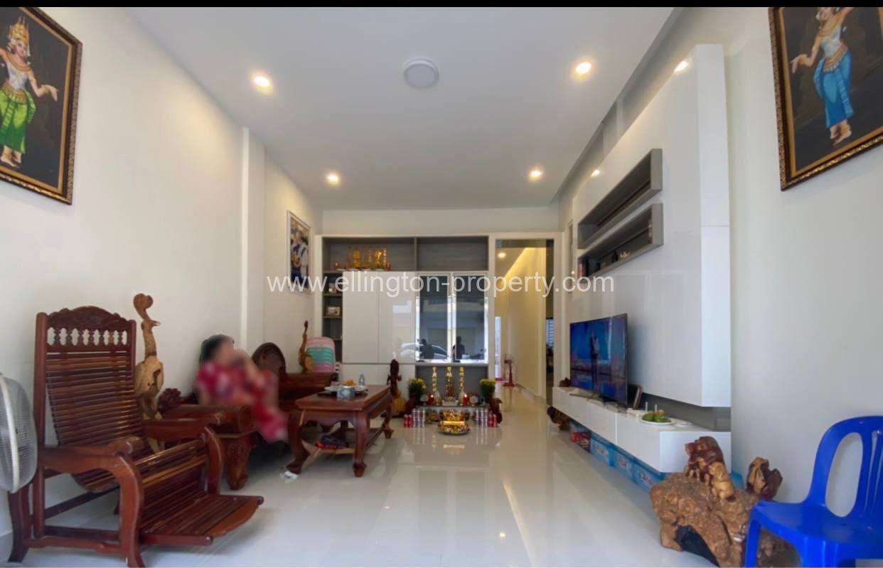 4 Bedroom Shop House For Sale At Beong Snor Id S137 - Ellington Property