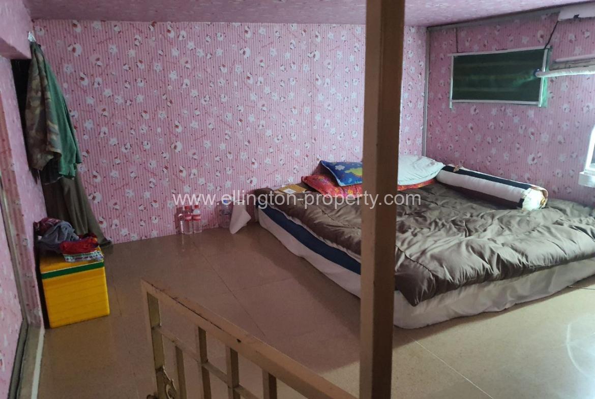 Flat House In Doun Penh Near Kandal Market - Ellington Property