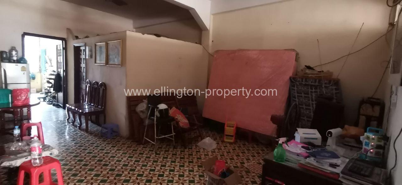 Flat House In Doun Penh Near Kandal Market - Ellington Property