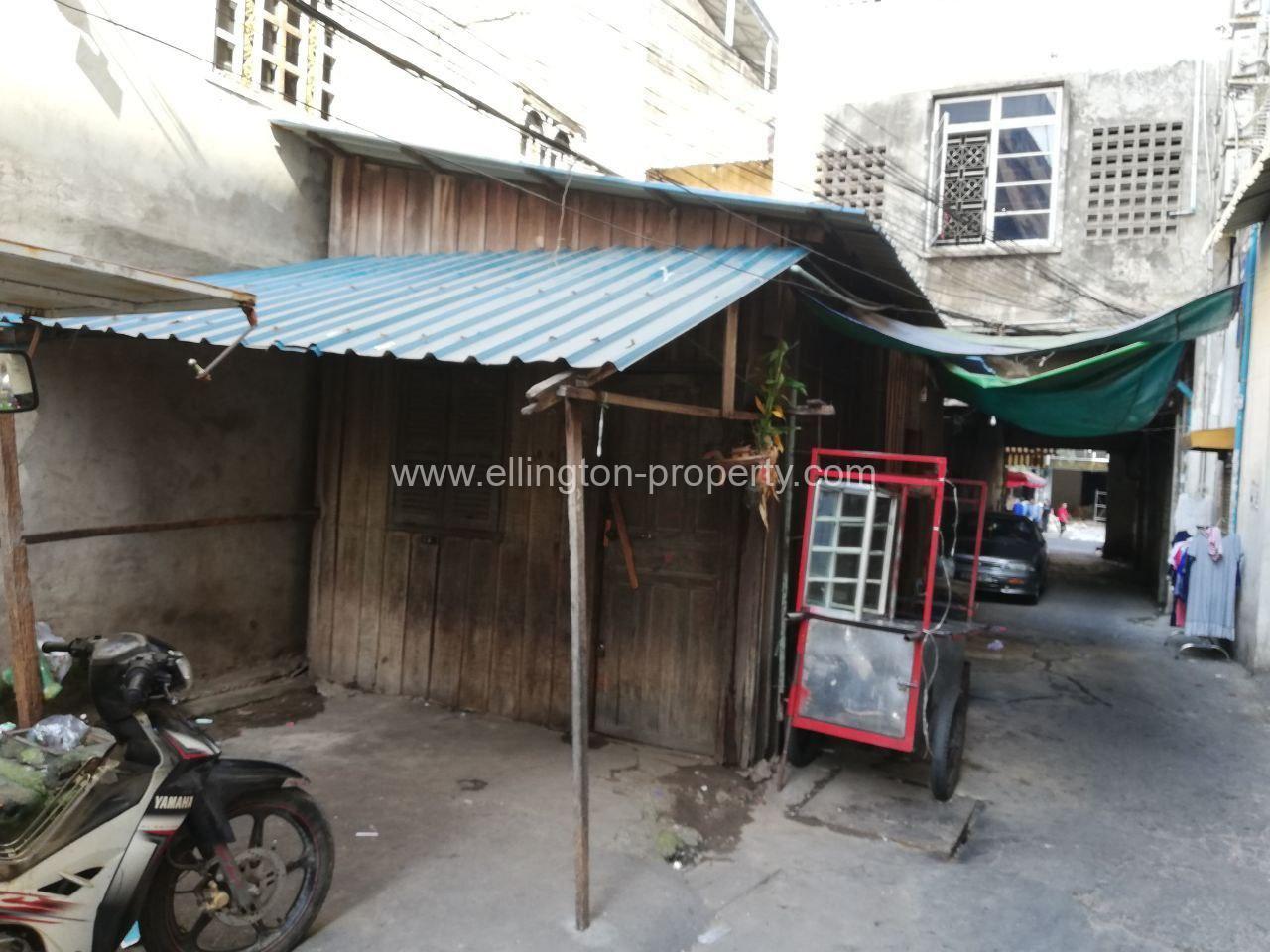 Flat House In Doun Penh Near Kandal Market - Ellington Property