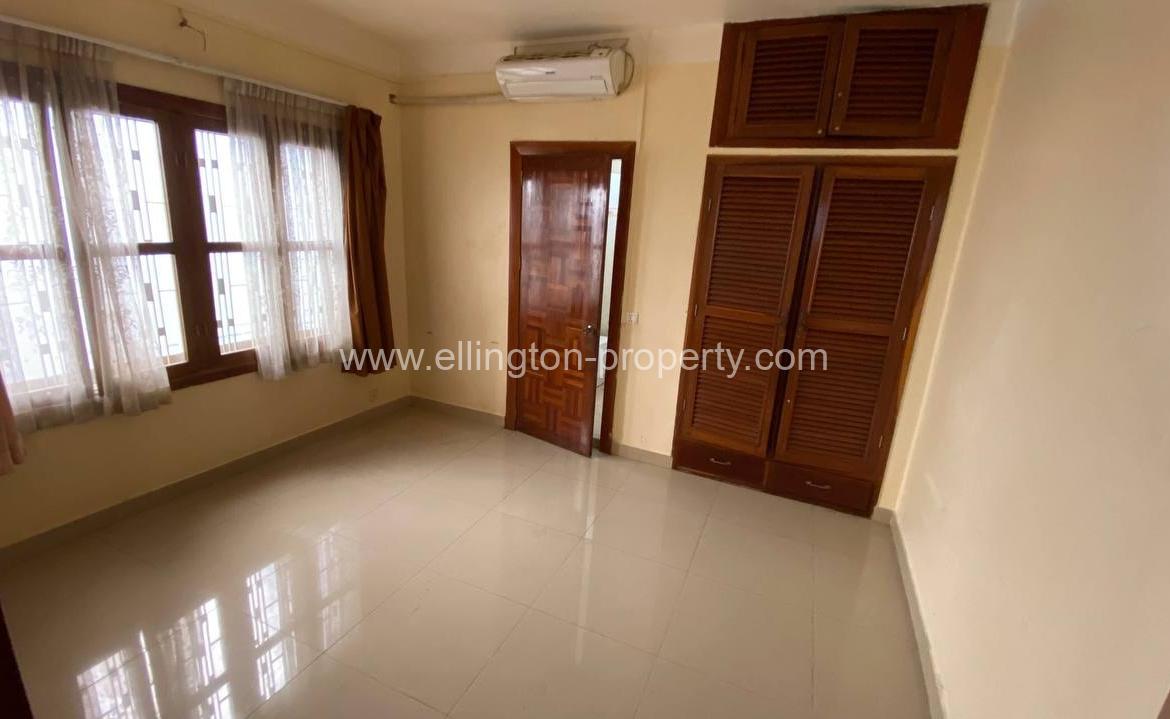 15 Bedroom Villa Available For Rent In Bkk1 Id S164 - Ellington Property