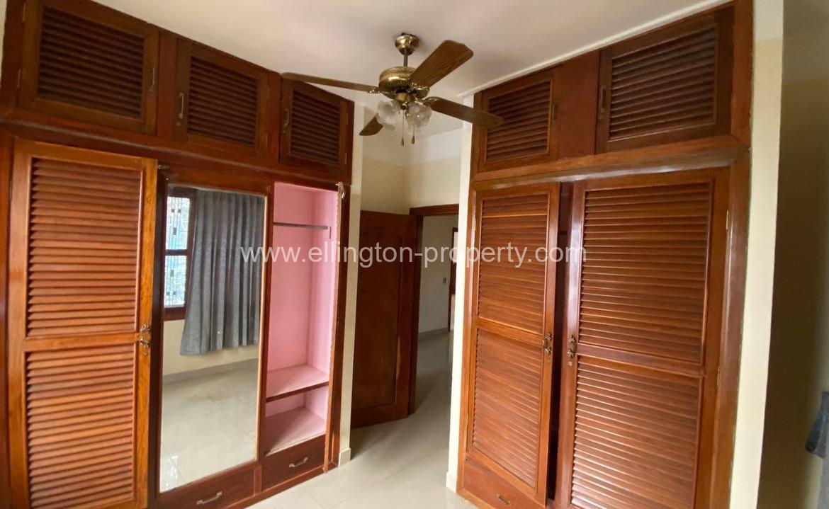 15 Bedroom Villa Available For Rent In Bkk1 Id S164 - Ellington Property