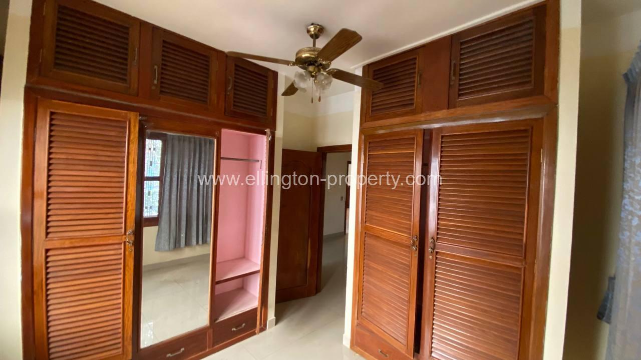 15 Bedroom Villa Available For Rent In Bkk1 Id S164 - Ellington Property