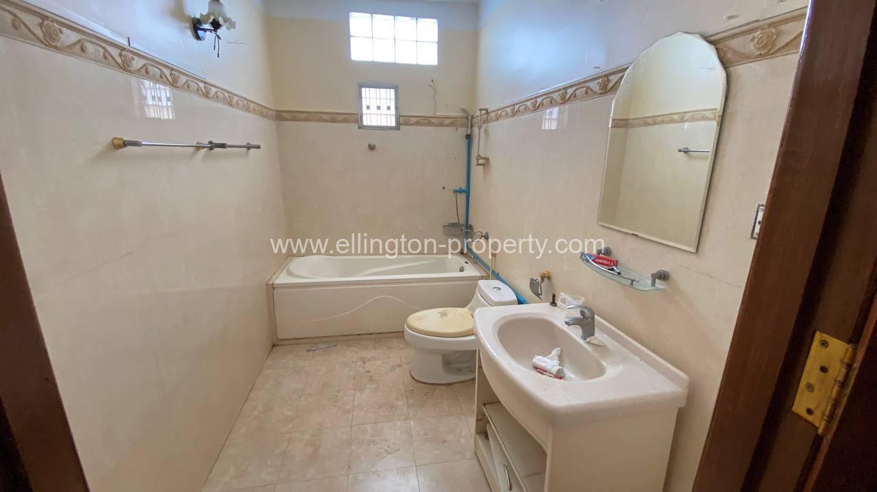 15 Bedroom Villa Available For Rent In Bkk1 Id S164 - Ellington Property