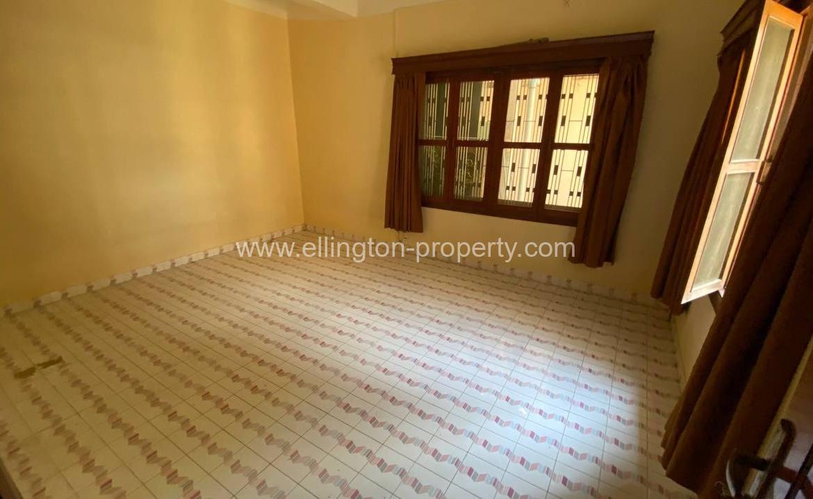 15 Bedroom Villa Available For Rent In Bkk1 Id S164 - Ellington Property