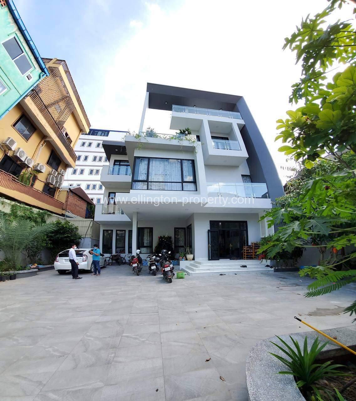 Grand Villa 8 Bedroom Available For Viewing Location At Toul Tompoung Id S2082 - Ellington Property