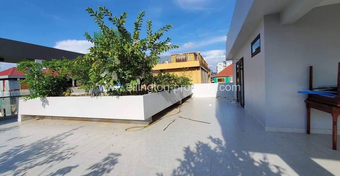 Grand Villa 8 Bedroom Available For Viewing Location At Toul Tompoung Id S2082 - Ellington Property