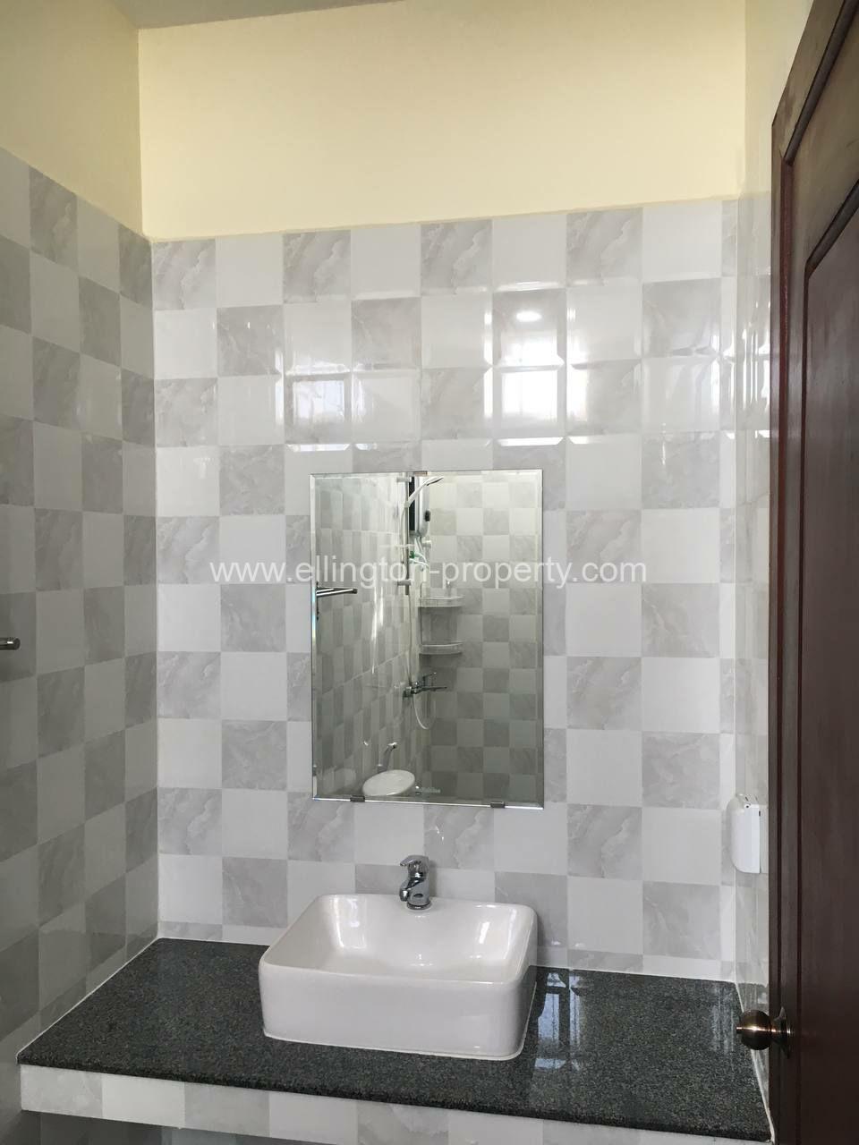 One Bedroom Services Apartment Available For Rent Location In Russia Market Id S2110 - Ellington Property