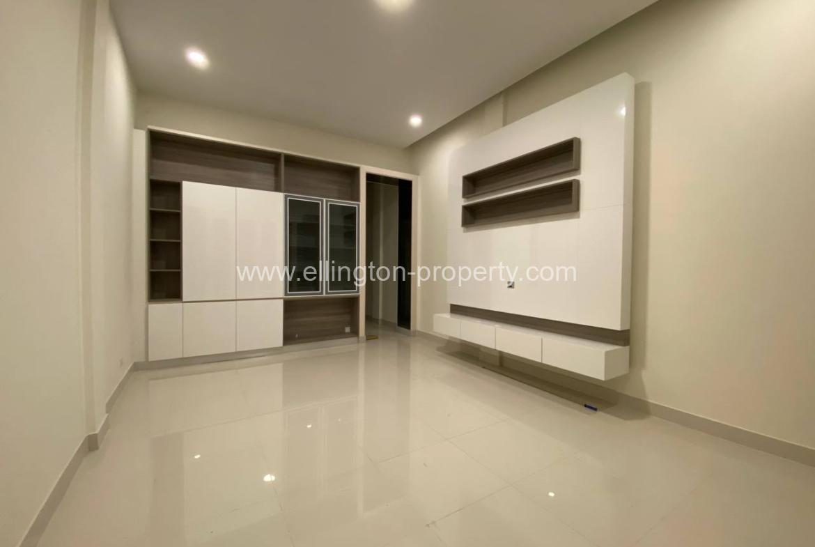 4 Bedrooms Shophouse Available For Rent Location In Beong Snor Id S2140 - Ellington Property