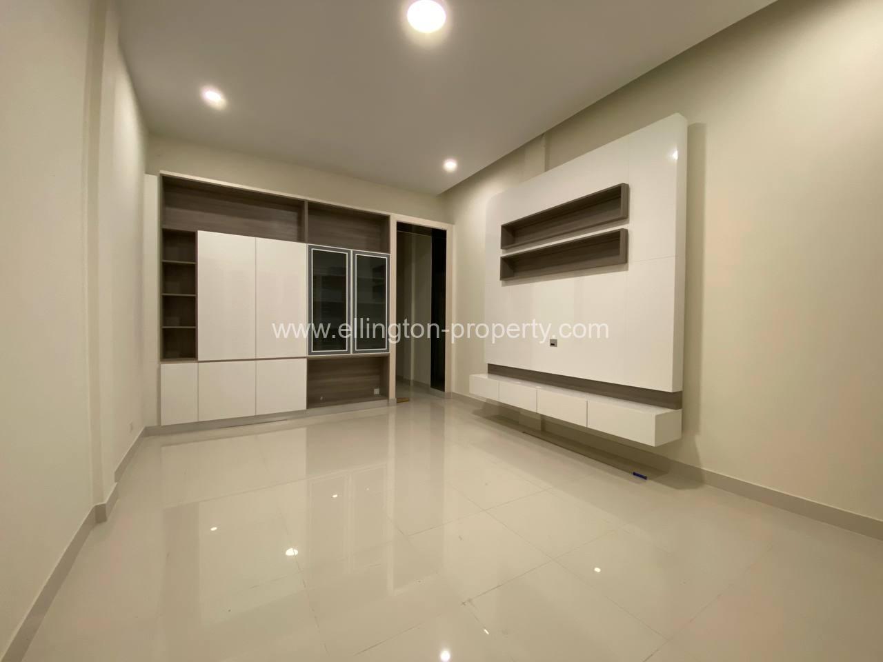 4 Bedrooms Shophouse Available For Rent Location In Beong Snor Id S2140 - Ellington Property