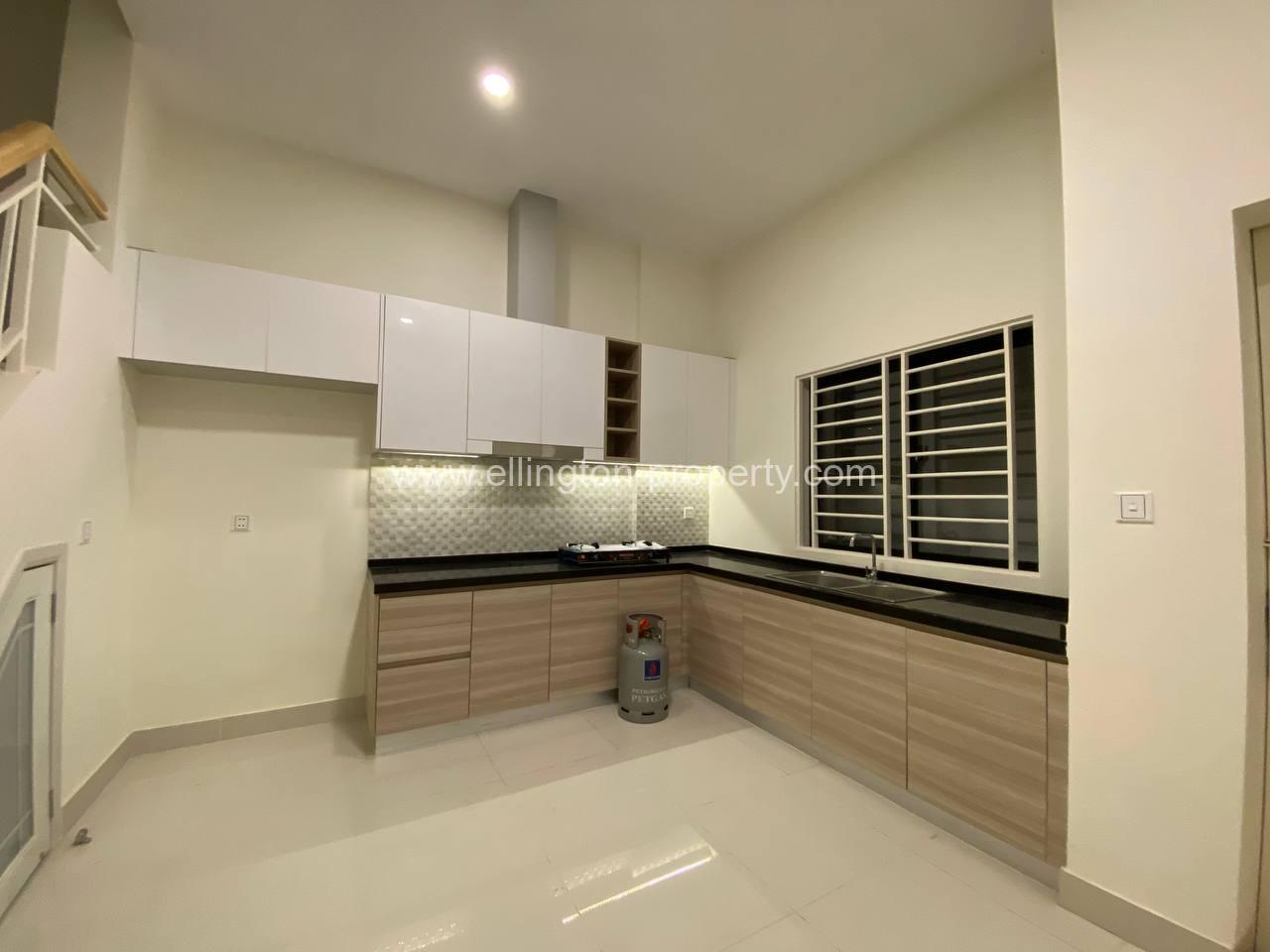 4 Bedrooms Shophouse Available For Rent Location In Beong Snor Id S2140 - Ellington Property