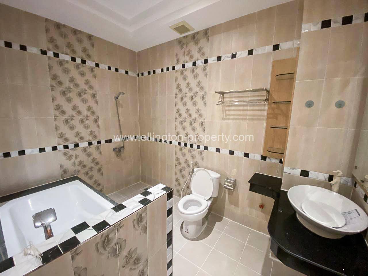 Two Bedrooms Services Apartment Available For Rent Location In Russia Market Id S2115 - Ellington Property