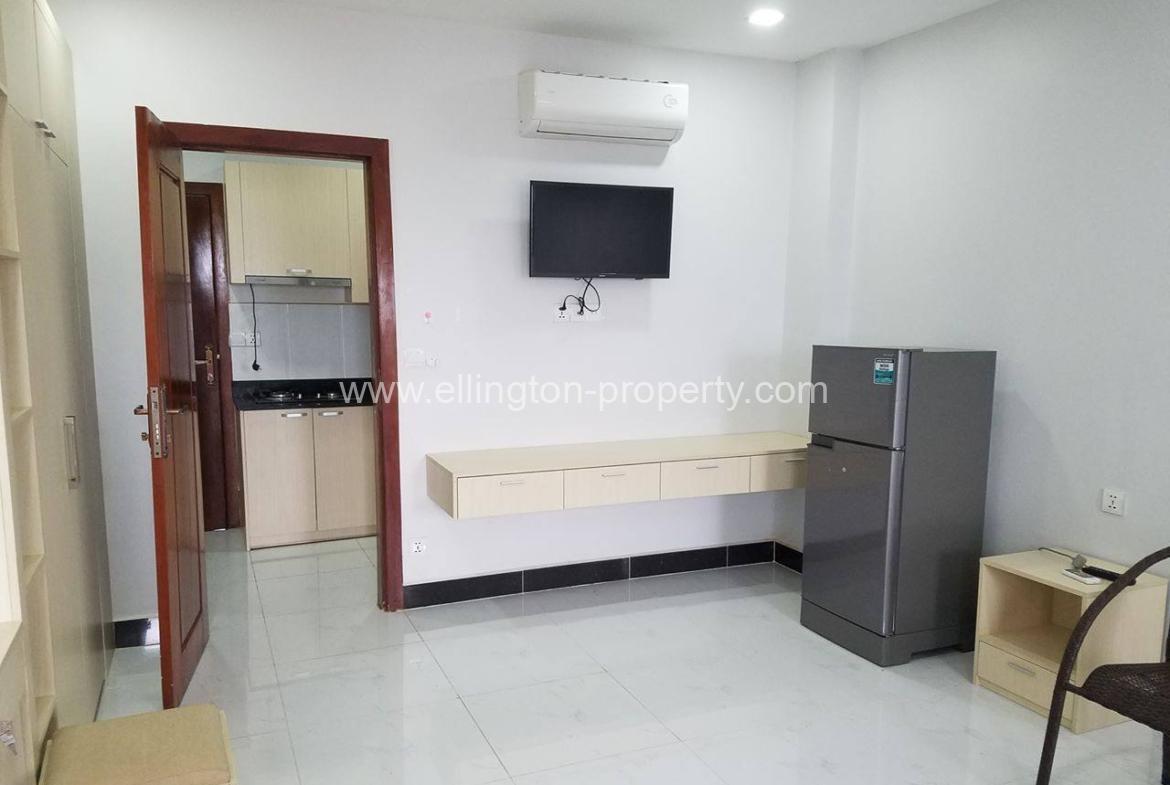 Studio Room Services Apartment Available For Rent Location In Russia Market Id S2112 - Ellington Property