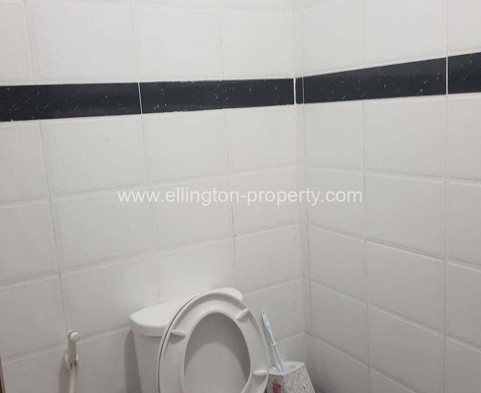 Studio Room Services Apartment Available For Rent Location In Russia Market Id S2112 - Ellington Property