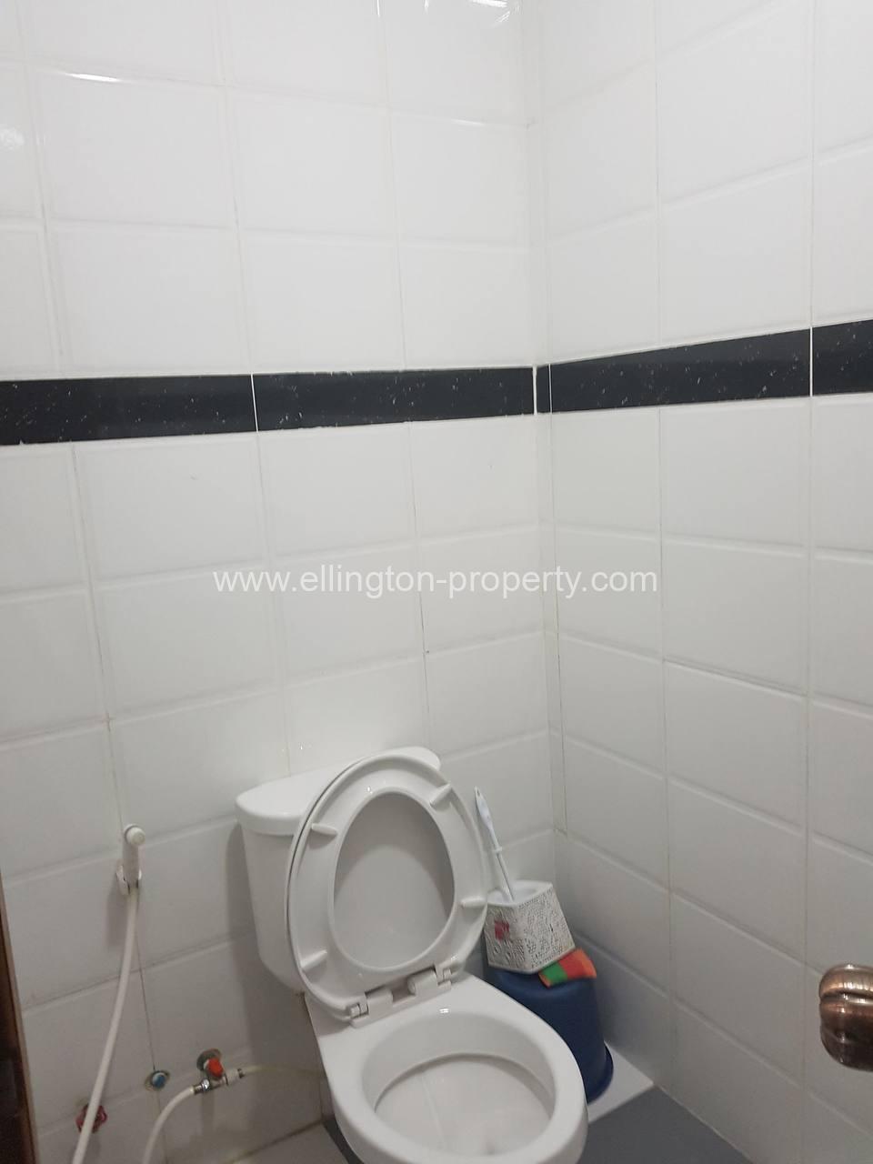 Studio Room Services Apartment Available For Rent Location In Russia Market Id S2112 - Ellington Property