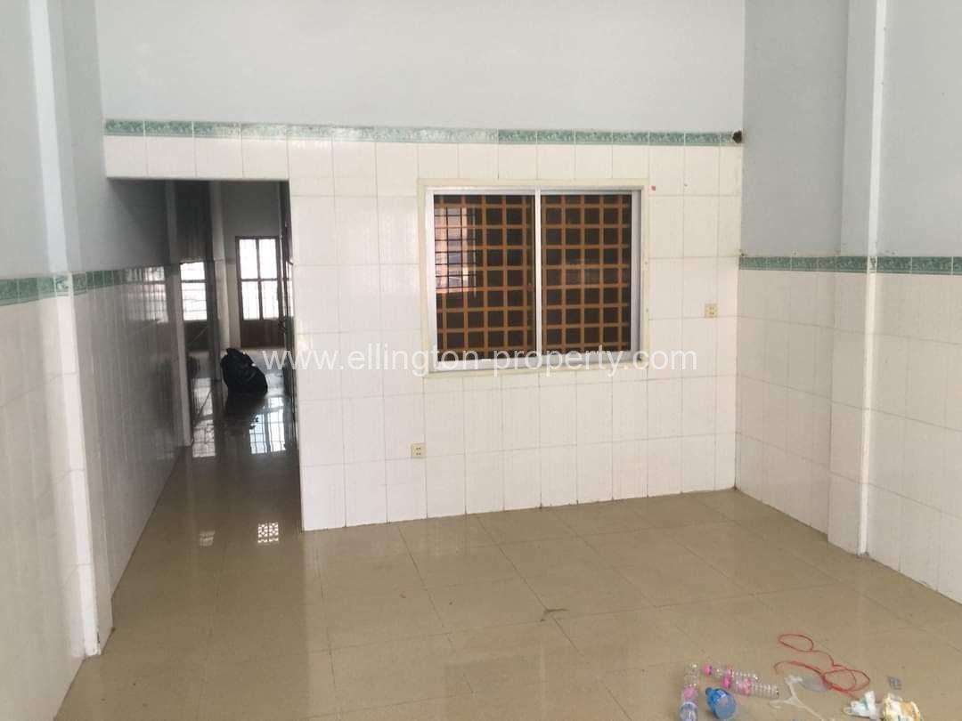 4 Bedrooms Flat House Available For Rent Location In Btb Near Russia Market , Id N 054 - Ellington Property