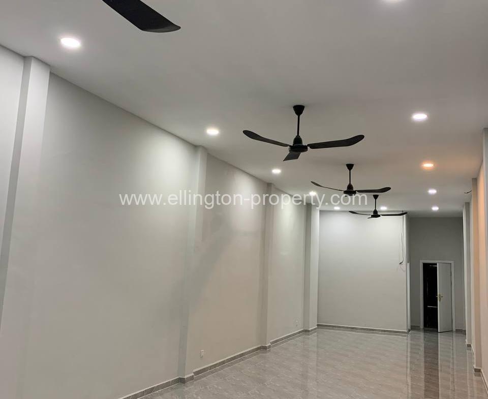 Shop House Available For Rent Location Doun Penh Near Night Market And Riverside, Id N62 - Ellington Property