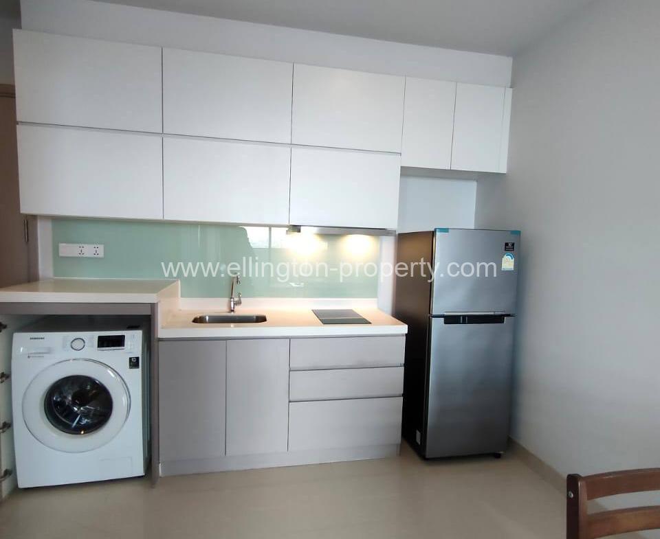 1 Bedroom Room Services Apartment Available For Rent Location In Tonle Bassac Id S2130 - Ellington Property