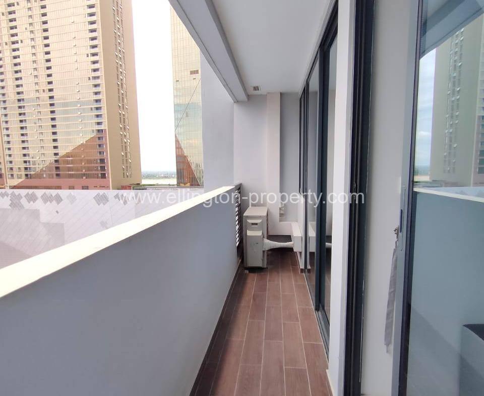 1 Bedroom Room Services Apartment Available For Rent Location In Tonle Bassac Id S2130 - Ellington Property