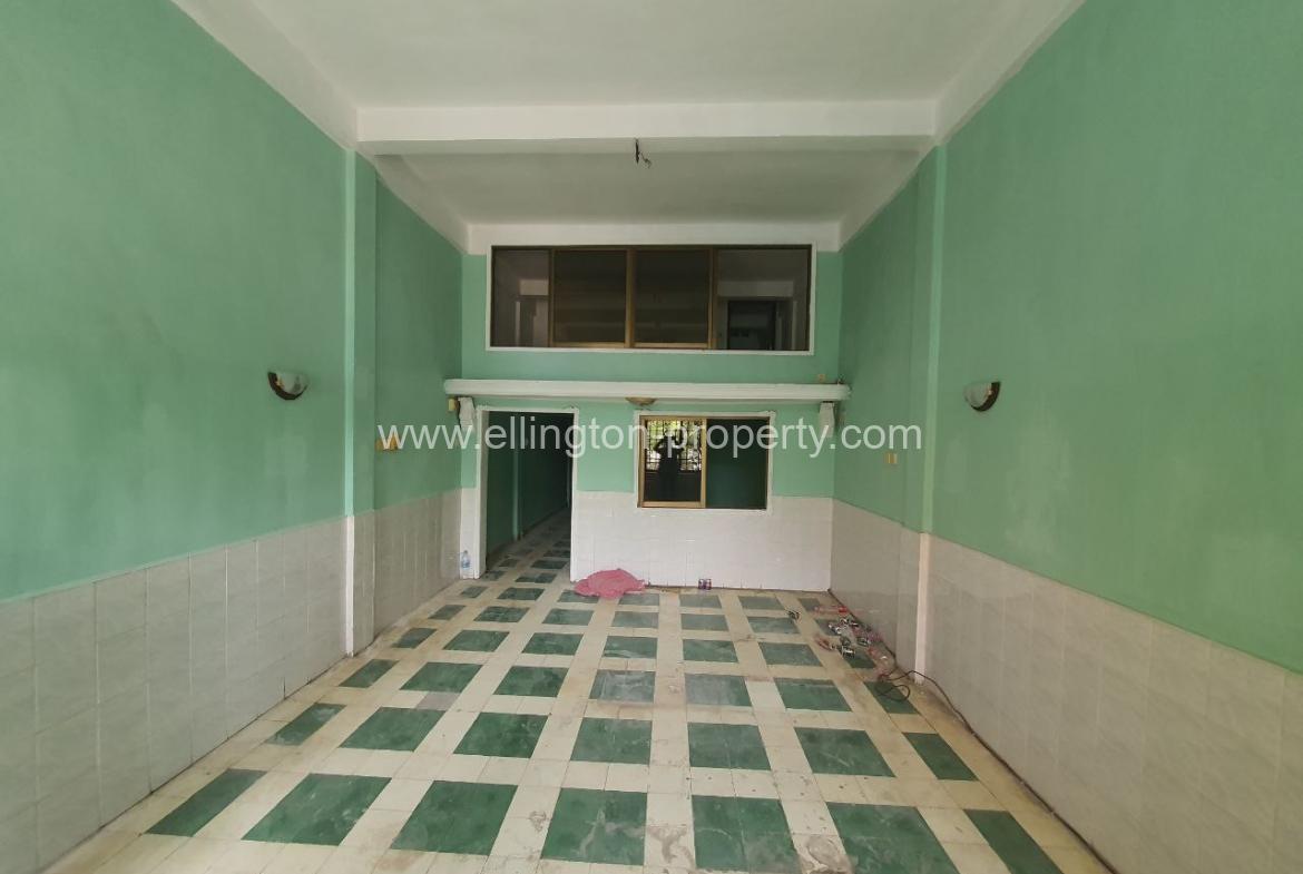 3 Bedroom Available For Rent Location Doun Penh, Near Riverside, Id N68 - Ellington Property