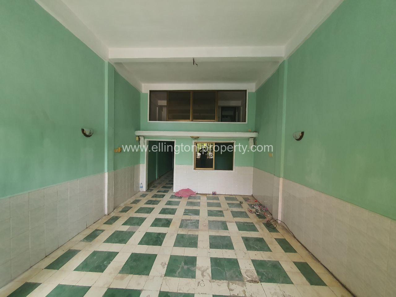 3 Bedroom Available For Rent Location Doun Penh, Near Riverside, Id N68 - Ellington Property