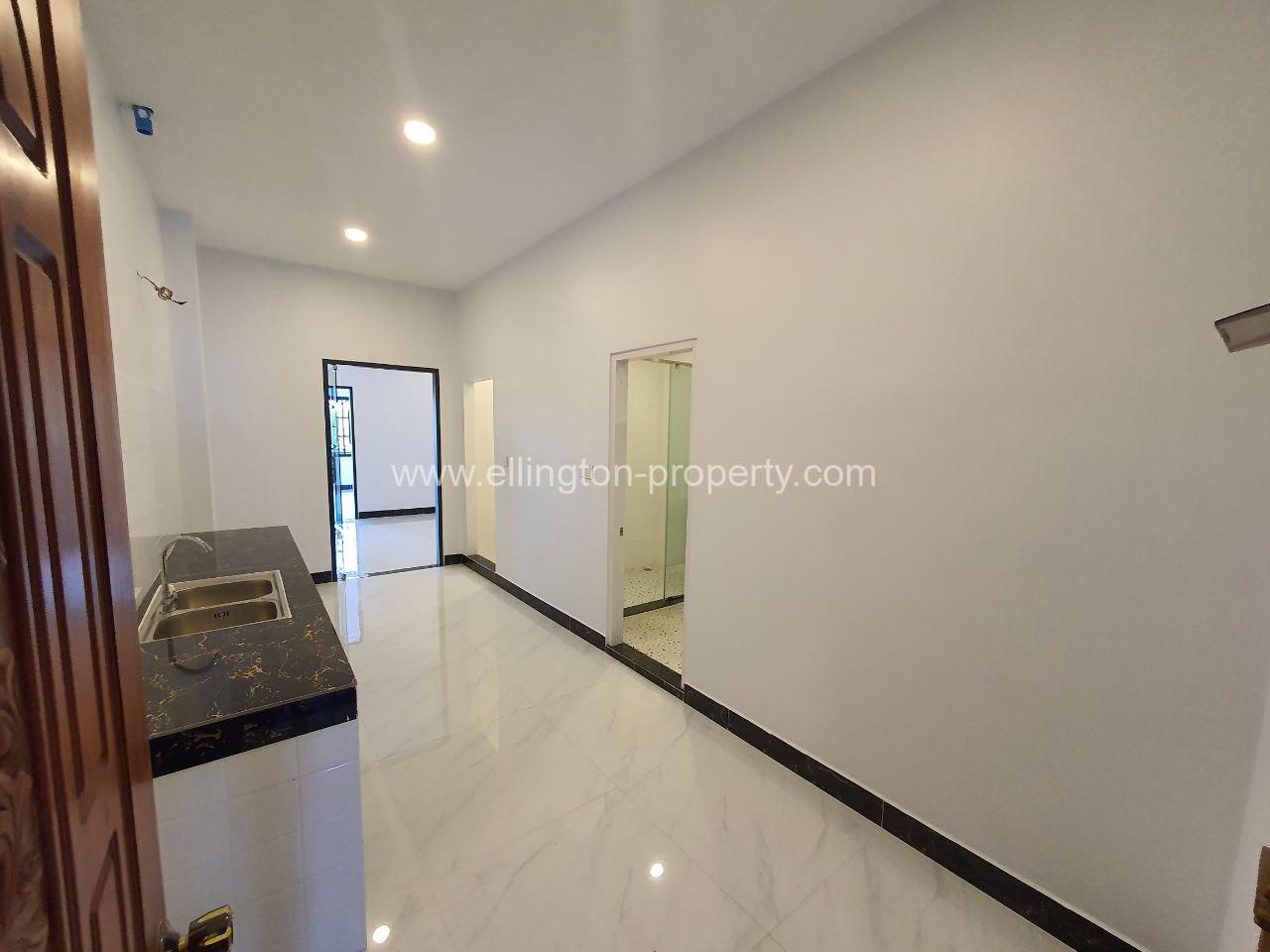 Two Bedroom Services Apartment Available For Rent Location In Daun Penh Id S2136 - Ellington Property