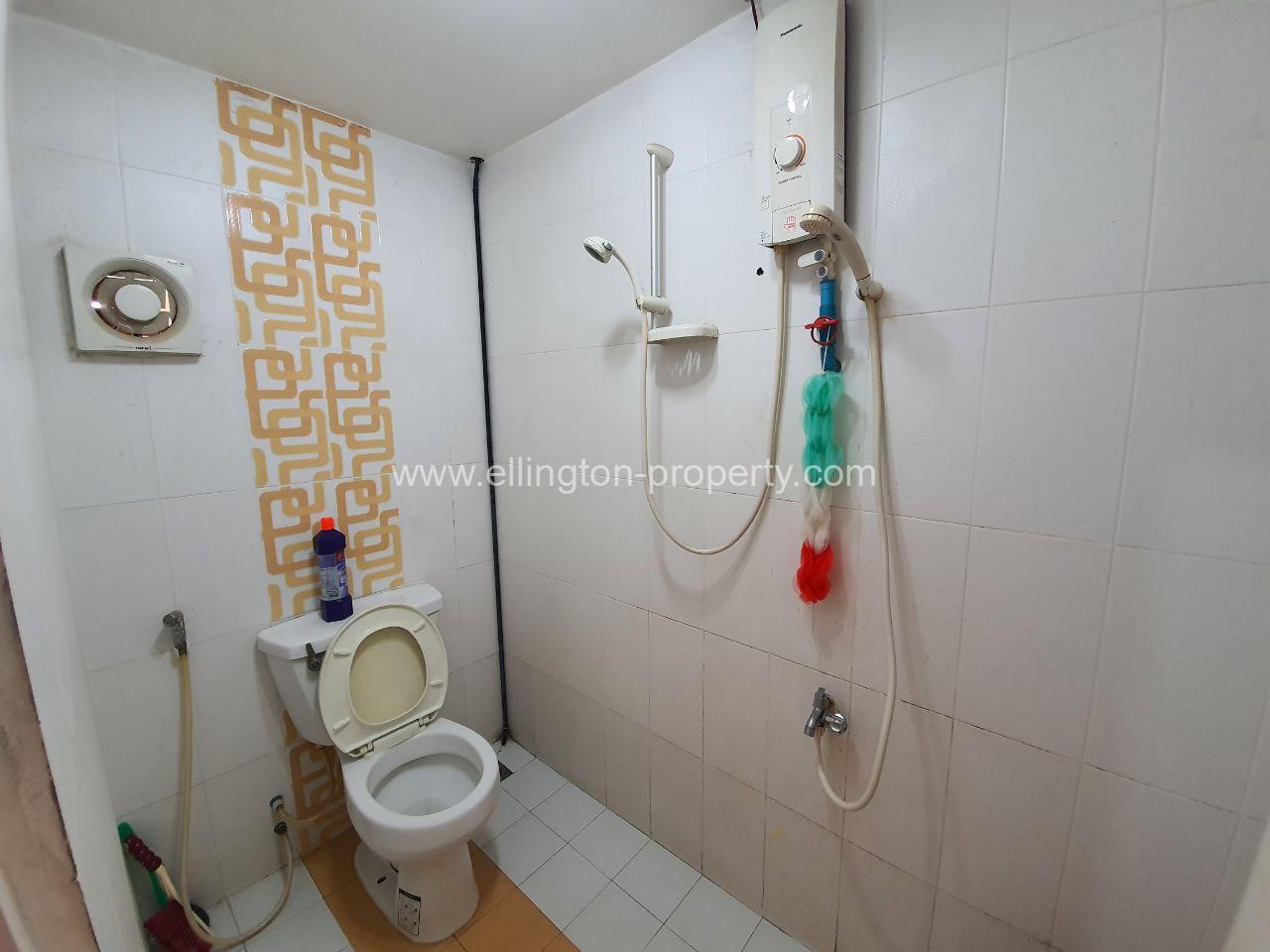 Flat House Renovation 1 Bedroom Apartment Available For Rent Location In Daun Penh, Near Riverside, Id N72 - Ellington Property