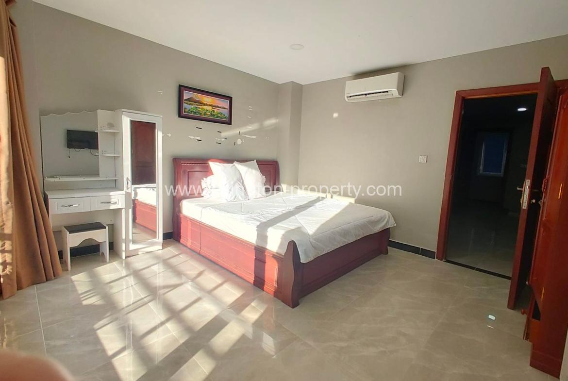 1 Bedrooms Services Apartment Available For Rent Located In Daun Penh Id S2171 - Ellington Property